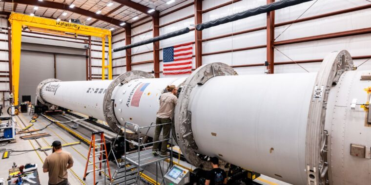 রকেট রিপোর্ট: SpaceX উৎক্ষেপণ অনির্দিষ্টকালের জন্য বিলম্বিত;  ভার্জিন অরবিট ফান্ডিং রাউন্ড বাতিল করেছে